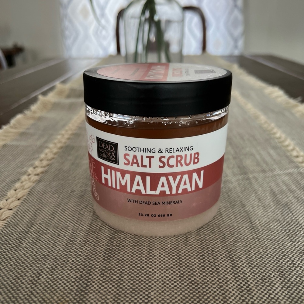 Dead Sea Collection Himalayan Salt Scrub Antioxidant Soothing Relaxing 23.28 OZ